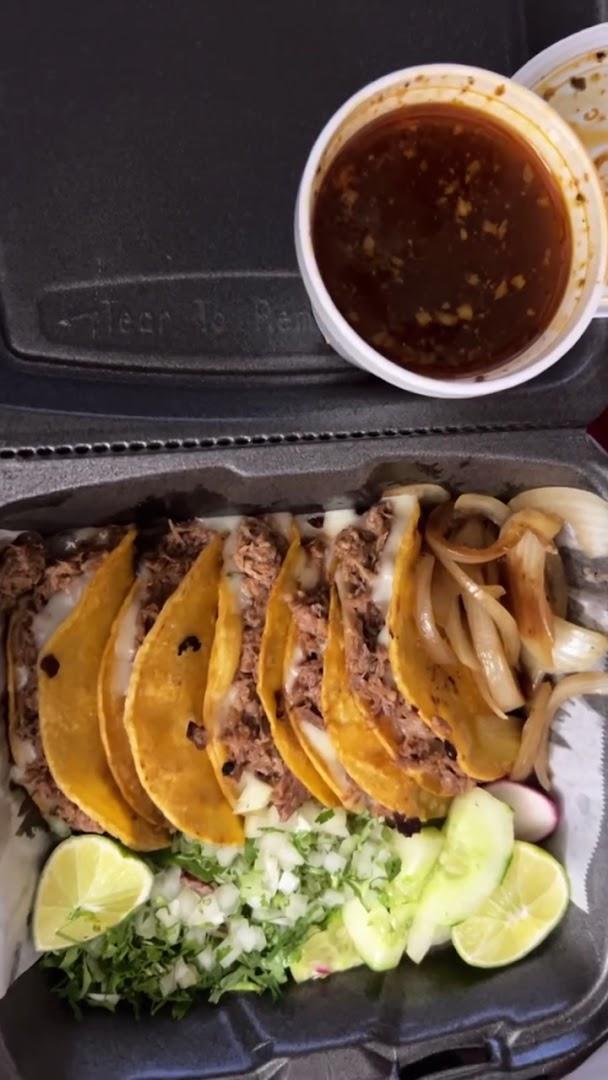 Aztecas Taco Truck